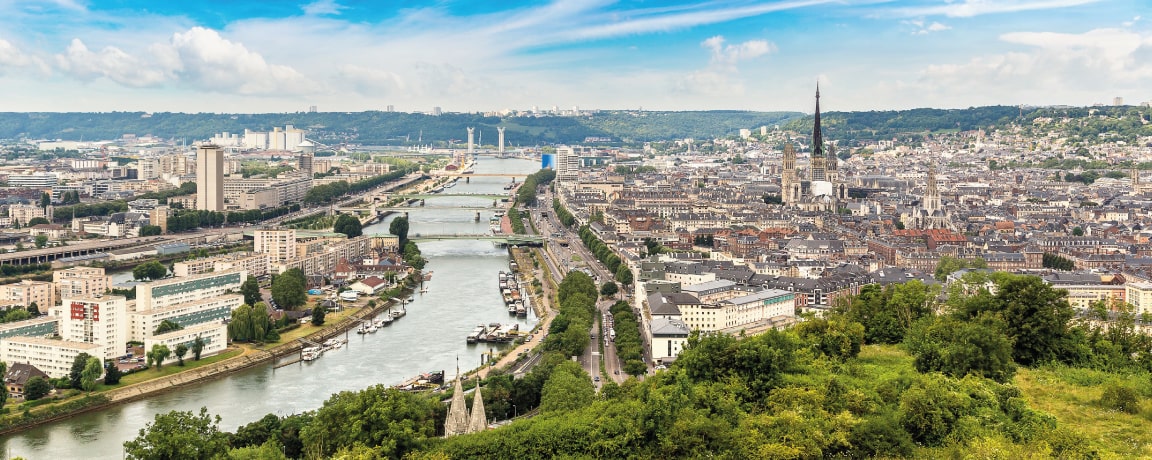 Vue panoramique sur la ville de Rouen, une des villes les plus attractives de Rouen.